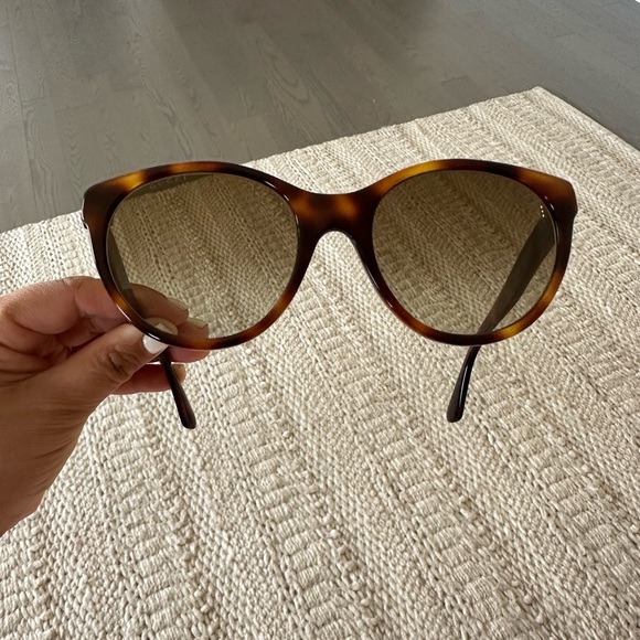 Gucci sunglasses - Picture 2 of 7